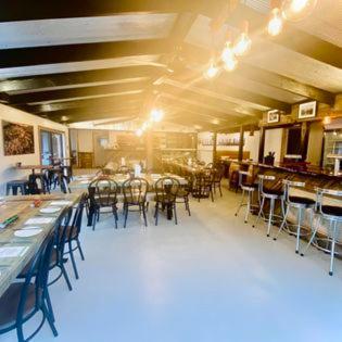 Trawool Shed Cottages, Cafe And Restaurant Farm stay Seymour