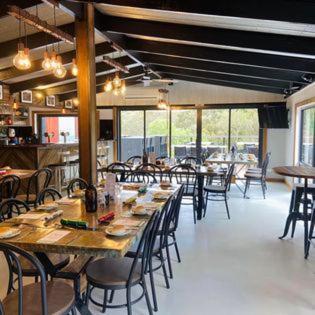 Trawool Shed Cottages, Cafe And Restaurant Farm stay Seymour